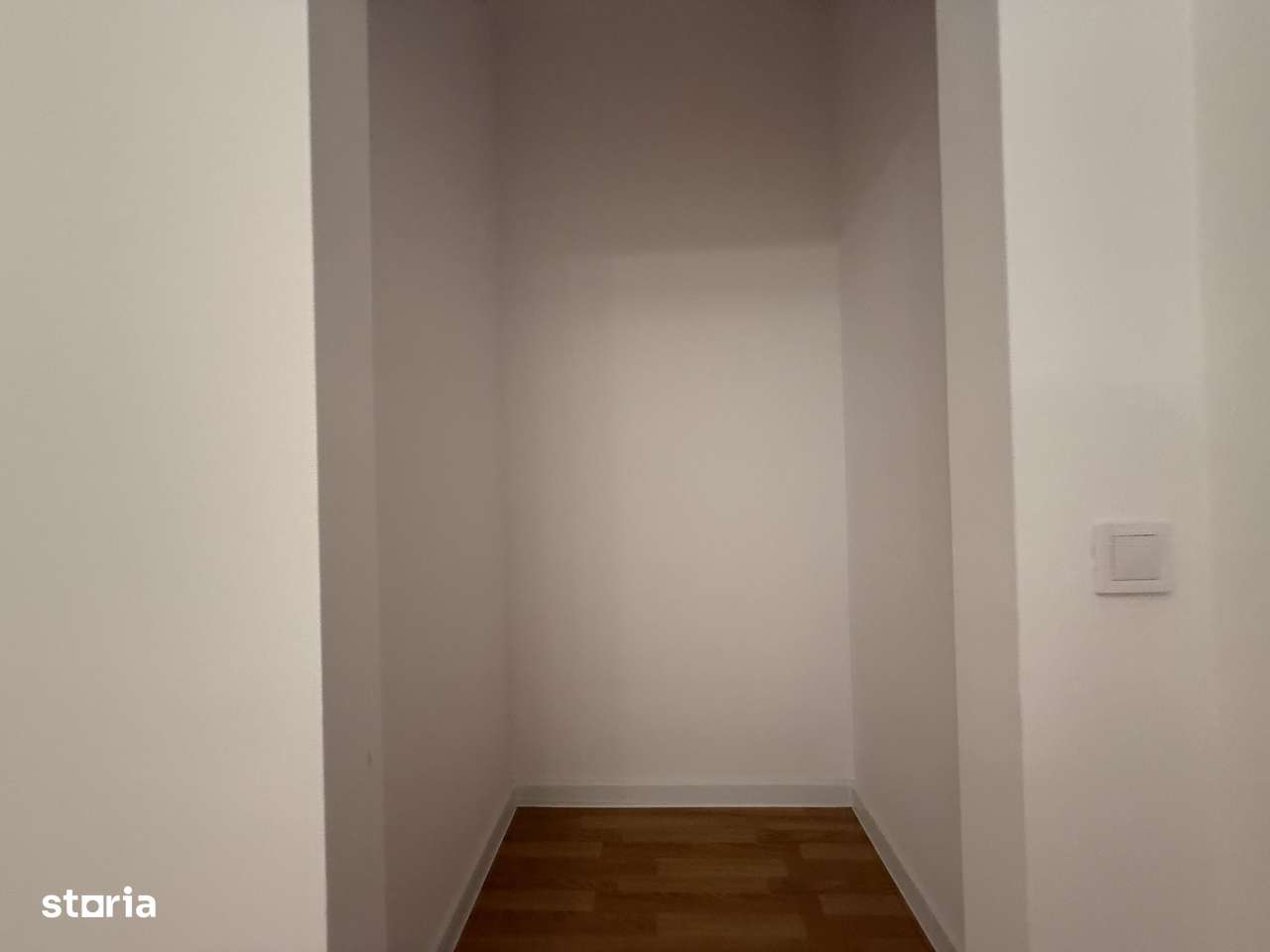 Casa | Vila | Tunari | 4 camere | Lux | Comision 0% | 3 dormitoare|Nou-17