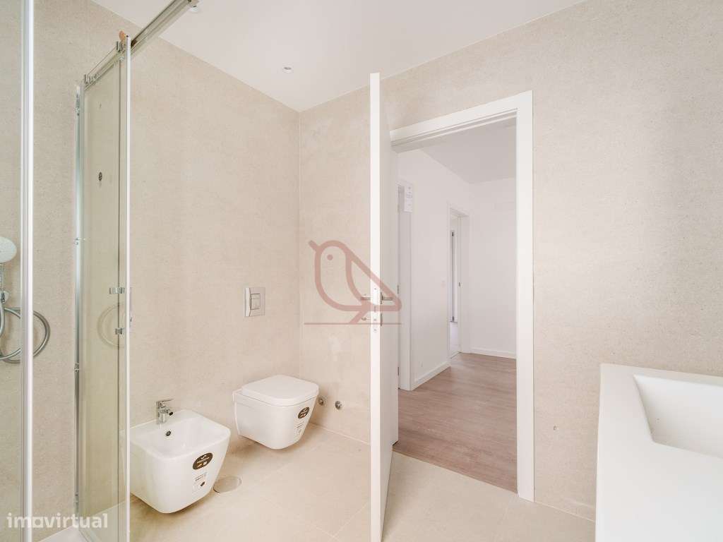 Moradia Isolada T4 Contemporânea com Jardim e Acabamentos Premium -...-34