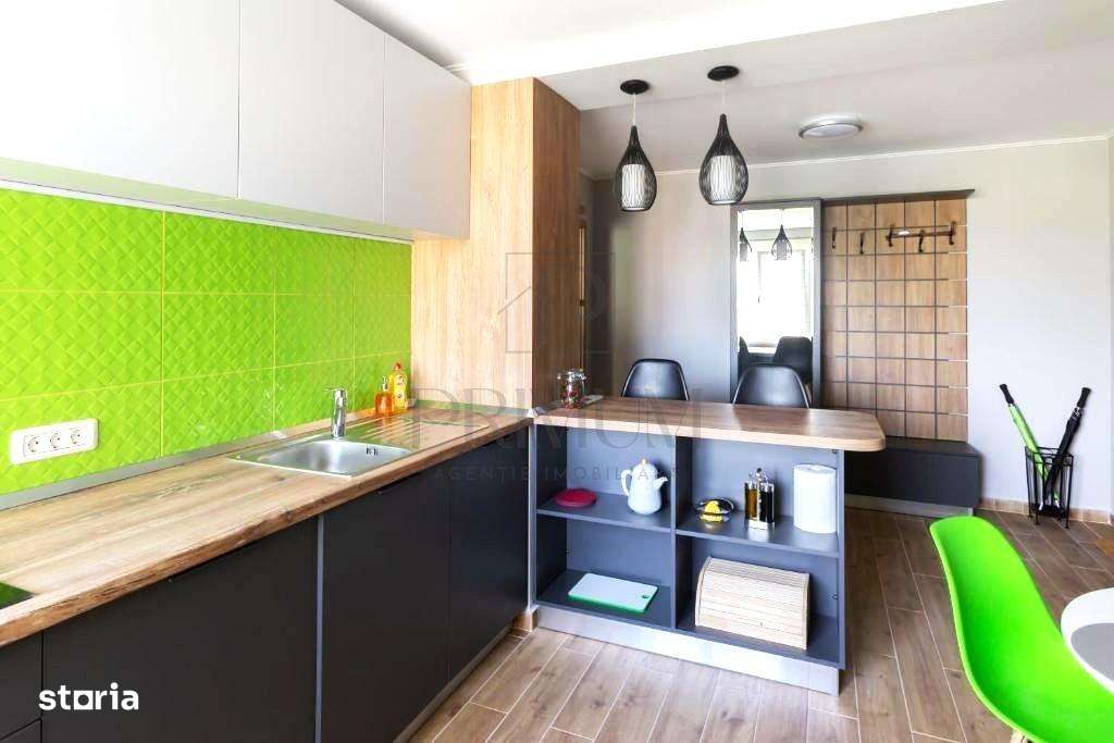 CENTRAL - ETAJ 5 - BLOC IZOLAT - LIFT - 3 cam - clima - RENOVAT - BOXA - Imagine principală: 2/13