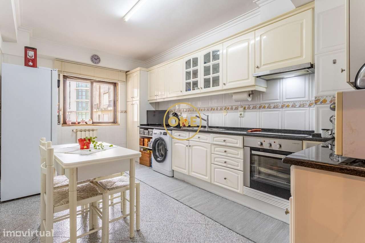 T2 com 108m2, garagem box + parqueamento, vistas Serra de Sintra | Pal-7