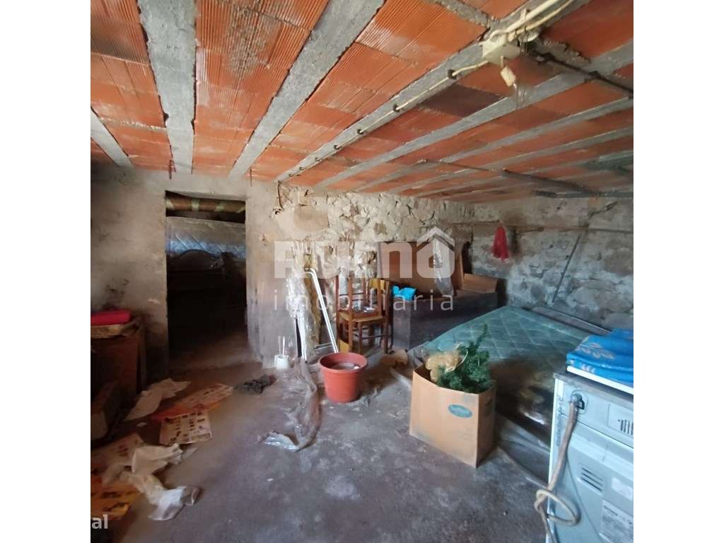 Moradia Tradicional com Vista Serra em Ponte de Lima - Oportunidade...-11