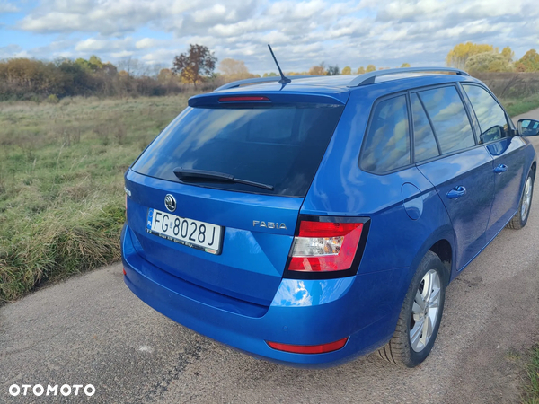 Skoda Fabia 1.0 Ambition - 10