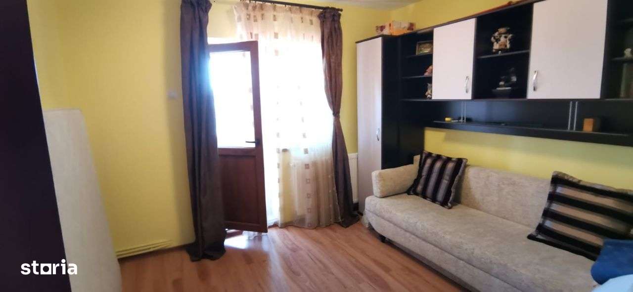 Apartament 2 camere,decomandat,zona Liliacului - Imagine principală: 3/7
