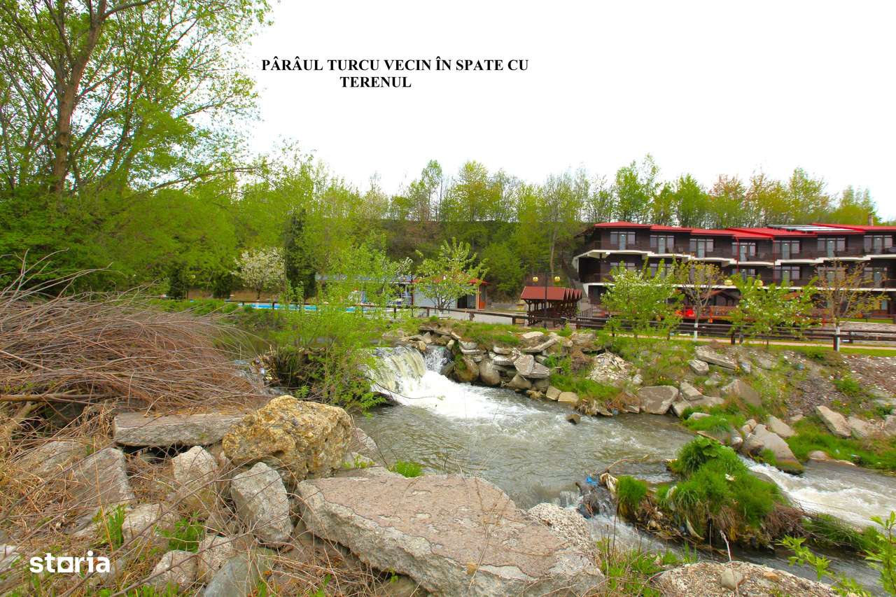 Teren superb in Bran cu parau in spatele lui-7