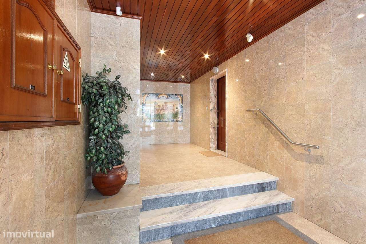 RESERVADO - Não perca este apartamento T2 na Urbanização da Cavaleira, - Grande imagem: 4/15