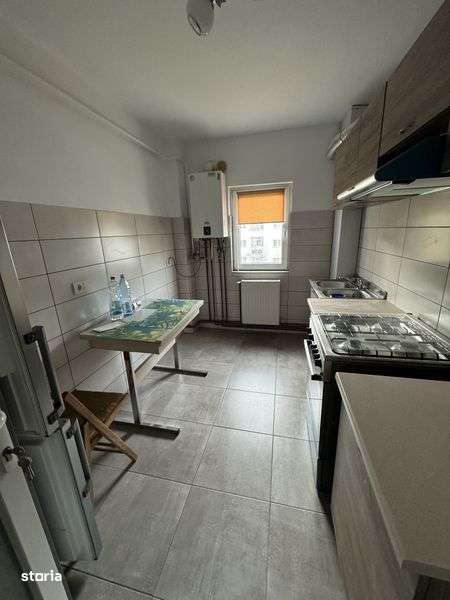 Vand Apartament 3 camere Pers Fizica - Imagine principală: 4/8