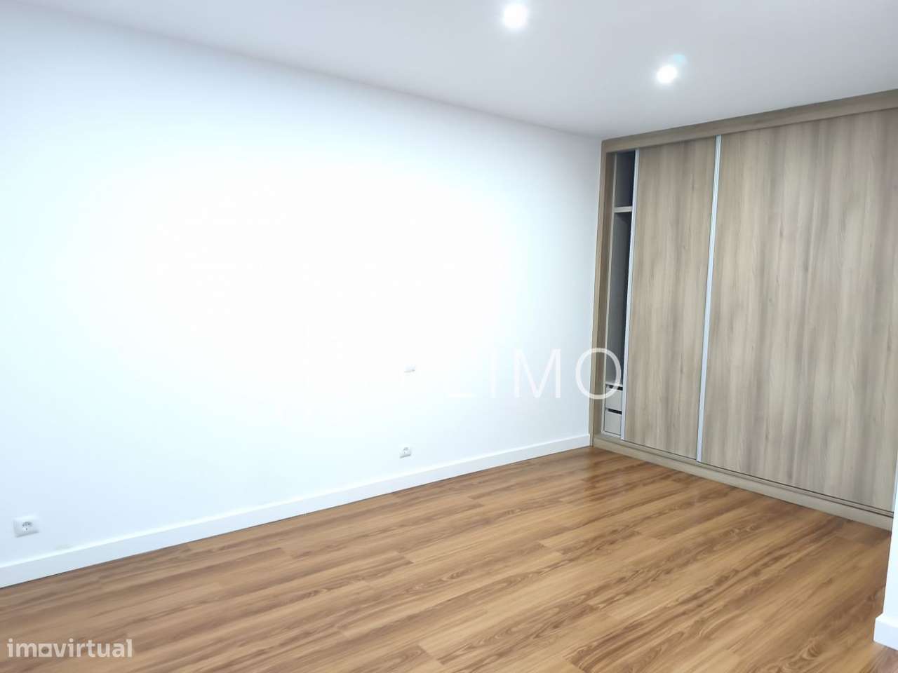 Moradia T3 geminada Nova-39