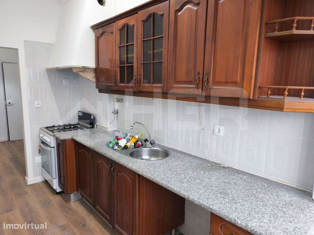 T1 | SEMI-RENOVADO | LOCALIZAÇÃO CENTRAL | ALTO SEIXALINHO-5