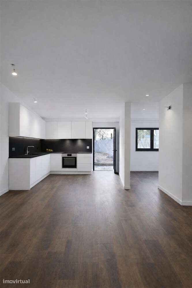 Moradia Térrea T2 totalmente remodelada em Palmeira – Braga - Grande imagem: 5/8