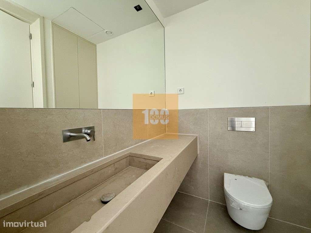 T1 junto ao mercado do Bolhão-3