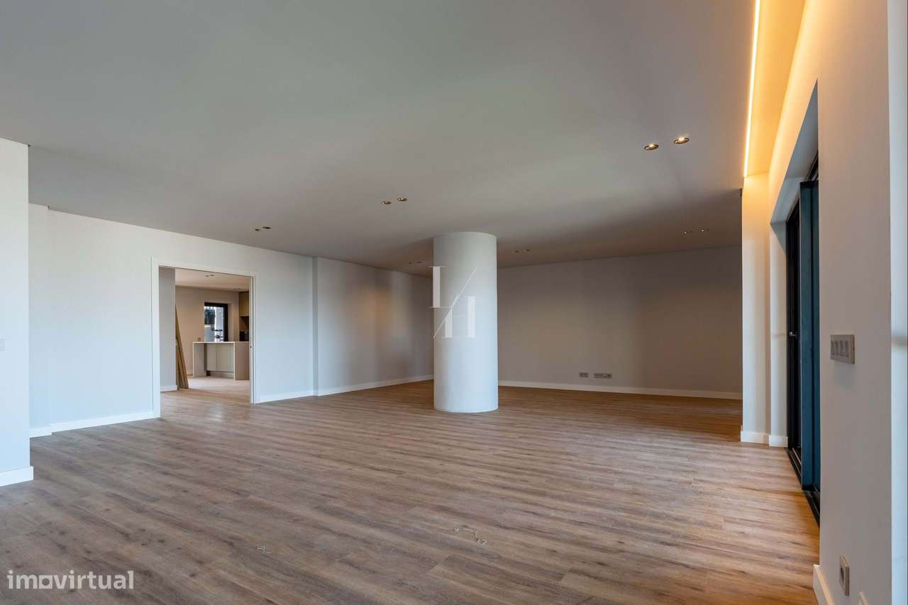 Apartamento Penthouse T5 com piscina para venda em Faro - Grande imagem: 4/29