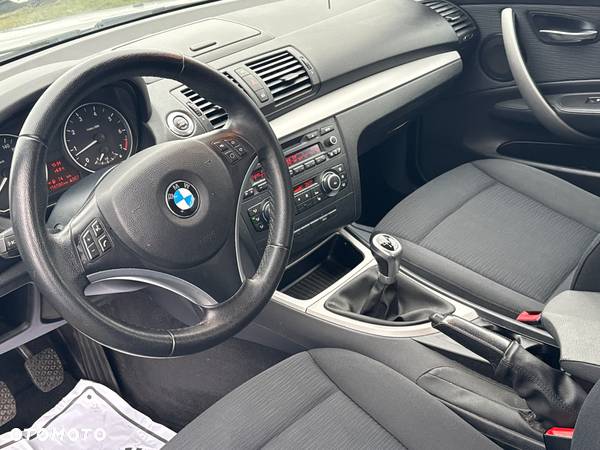 BMW Seria 1 116i - 29