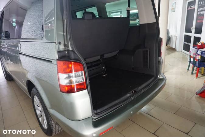 Volkswagen Caravelle - 16