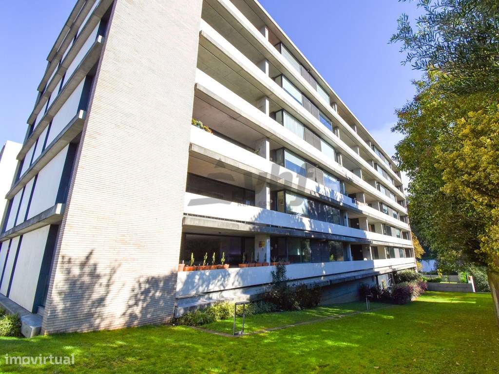 Apartamento T5 localizado no condomínio Jardim das Camélias - Gaia/...-48