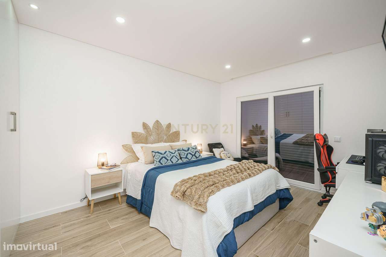 Moradia T4 + anexo T0 | Piscina Infinita | Estuário do Sado-31