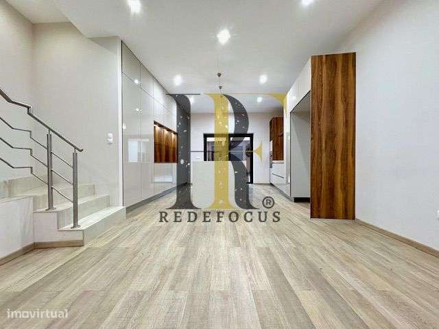 Moradia T3 renovada no Centro de Ovar - Grande imagem: 5/32