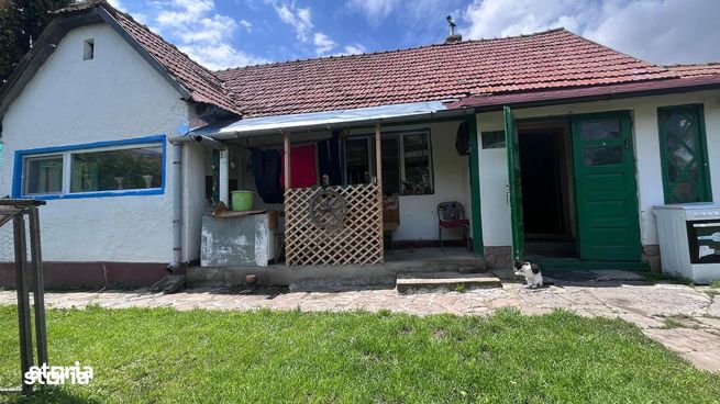 Casă 61 MP + Teren 889 mp - Centru - Chichiș - COD 5167-0