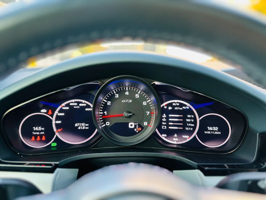 Porsche Cayenne Coupe GTS Tiptronic S - 17