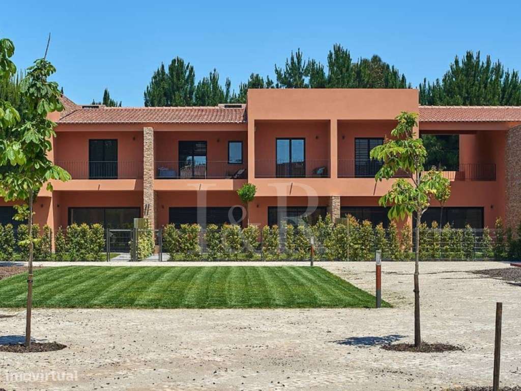 Moradia geminada V4 com jardim na Herdade Monteverde, Seixal - Grande imagem: 2/24