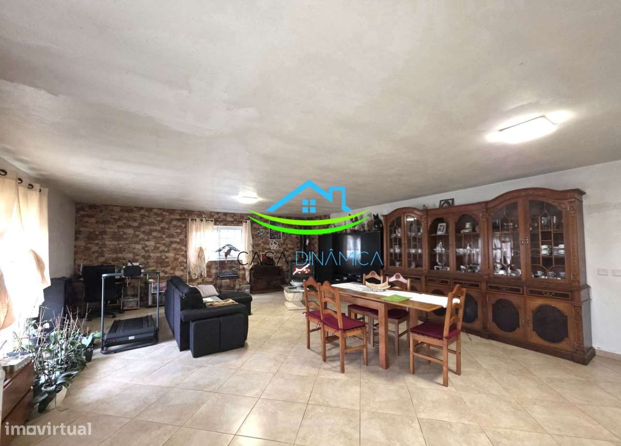 Moradia T4 com terreno, garagens e 2 poços - Grande imagem: 3/47