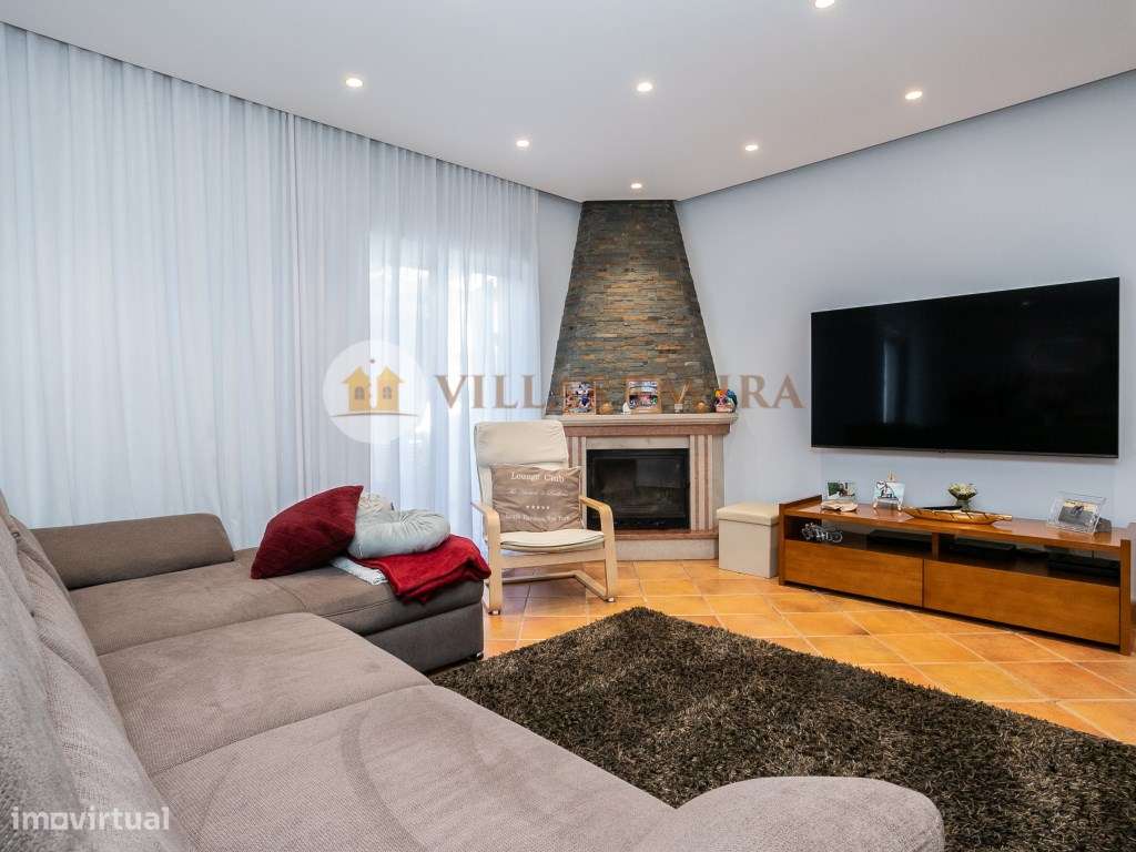 Moradia T4 - Com Vista Mar e Cidade - Topo- Urbanização Miramar-16