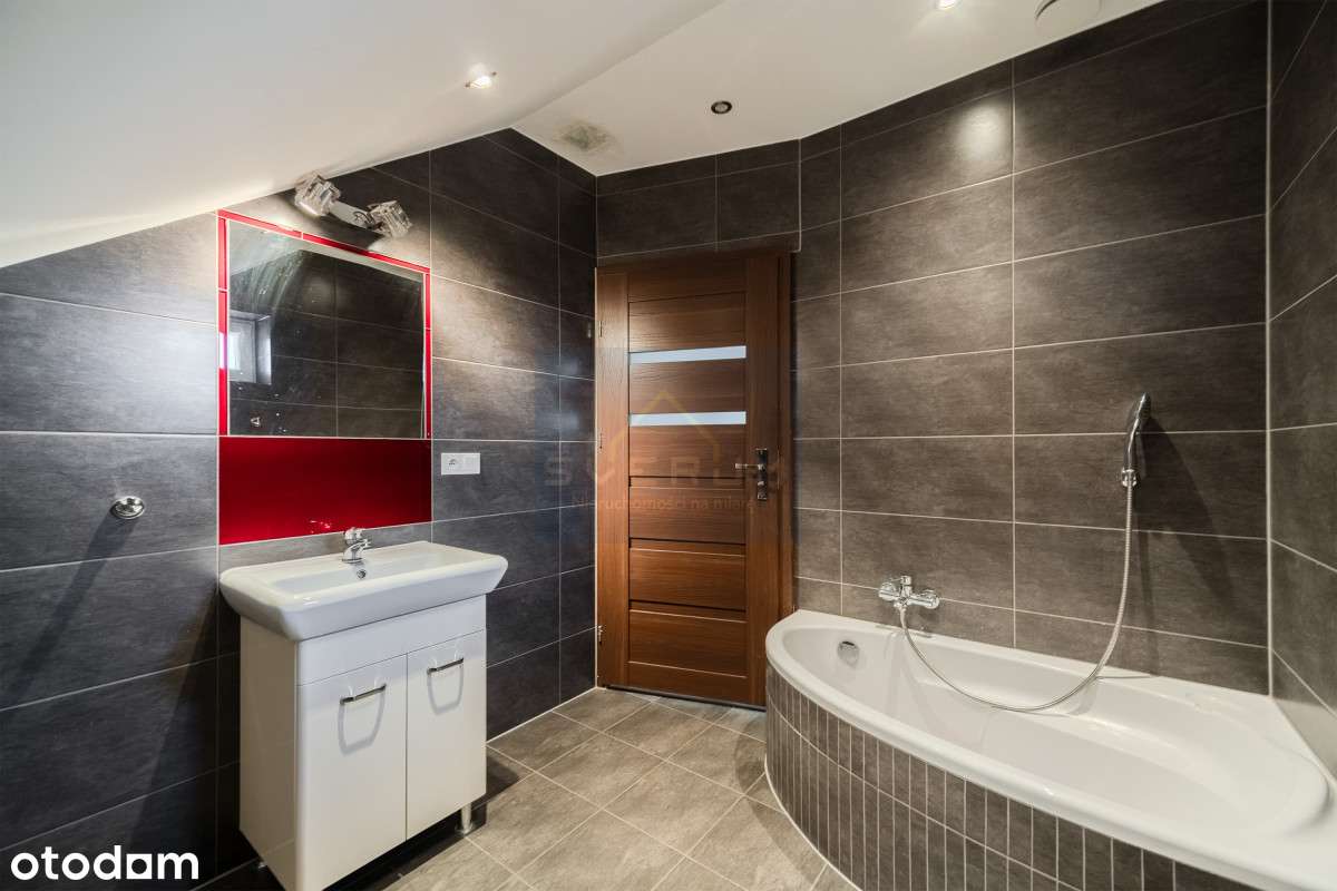 Piękny dom w Krasicach gm. Mstów-12