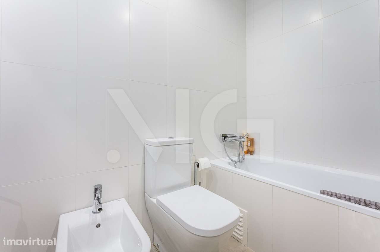 T2+1 com Varandas, Lugar de garagem, Totalmente Remodelado - Paranhos-33