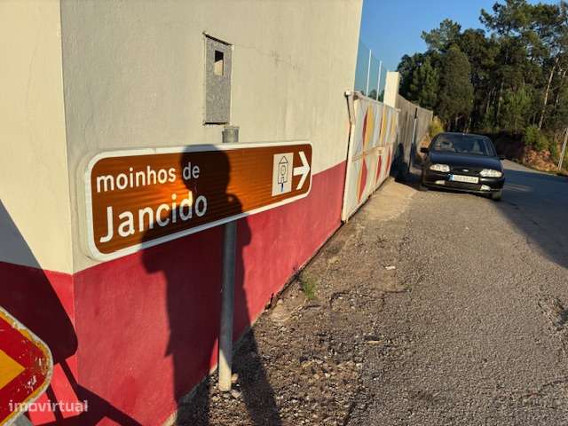 VENDE-SE PARCELA DE TERRENO-13