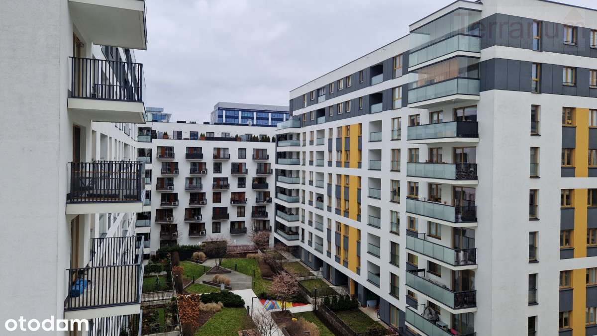 3 pokoje z miejscem postojowym Garażowa-15