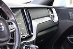 Volvo XC 60 2.0 D4 R-Design AWD Geartronic - 9