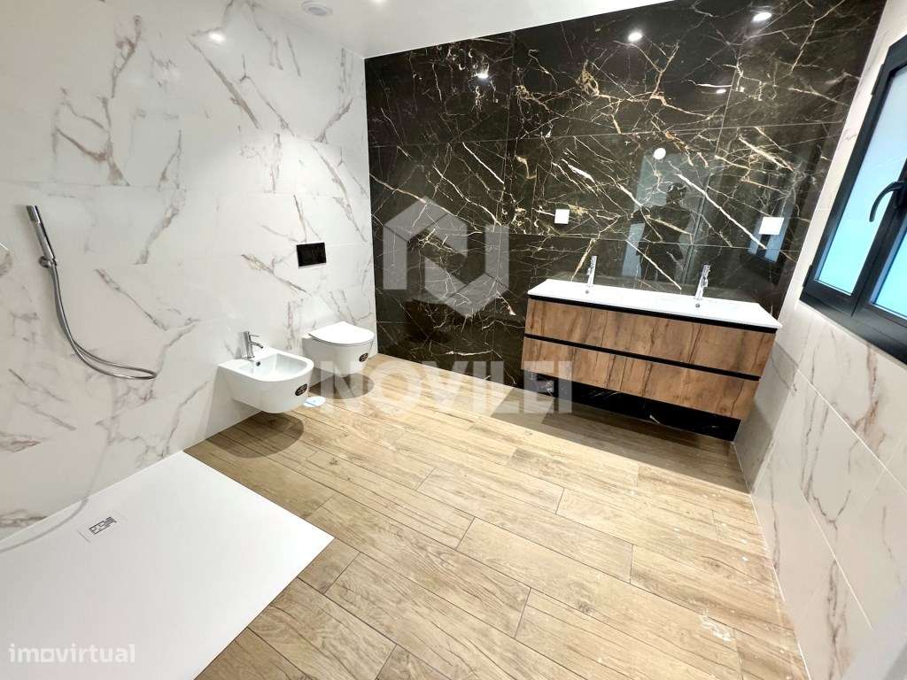Moradia T4 em construção na Ortigosa, Leiria-6