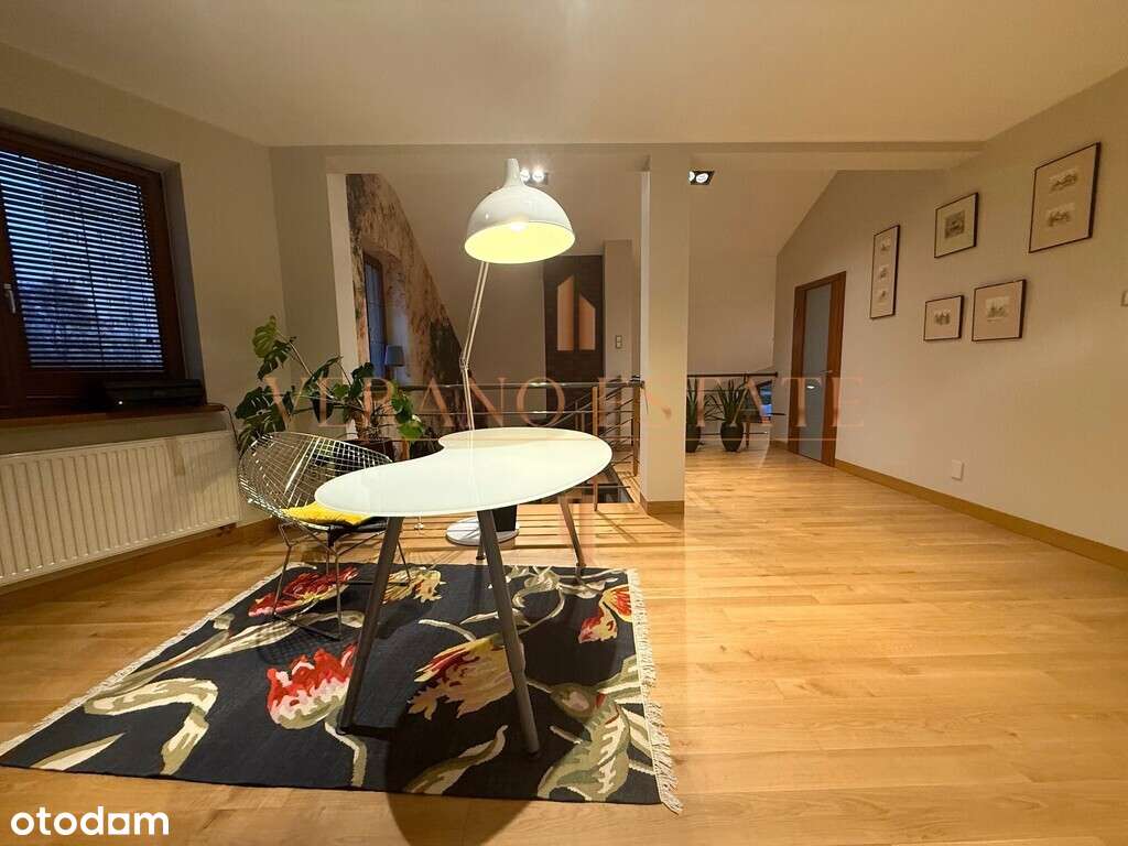 Dom jednorodzinny z 4 sypialniami 256m2-5