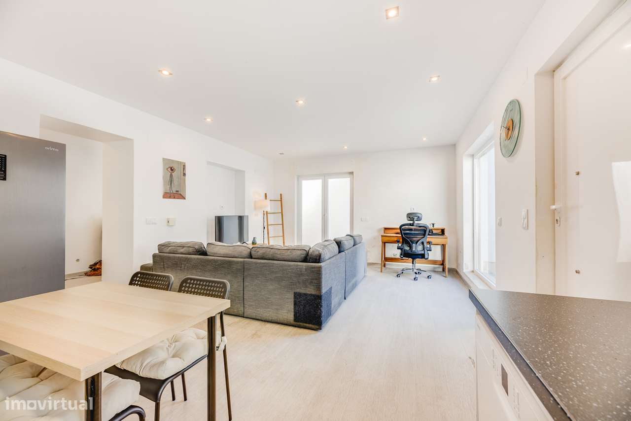 MORADIA T2+1 | REMODELADA | SUITE | LUGAR DE ESTACIONAMENTO - Grande imagem: 5/44