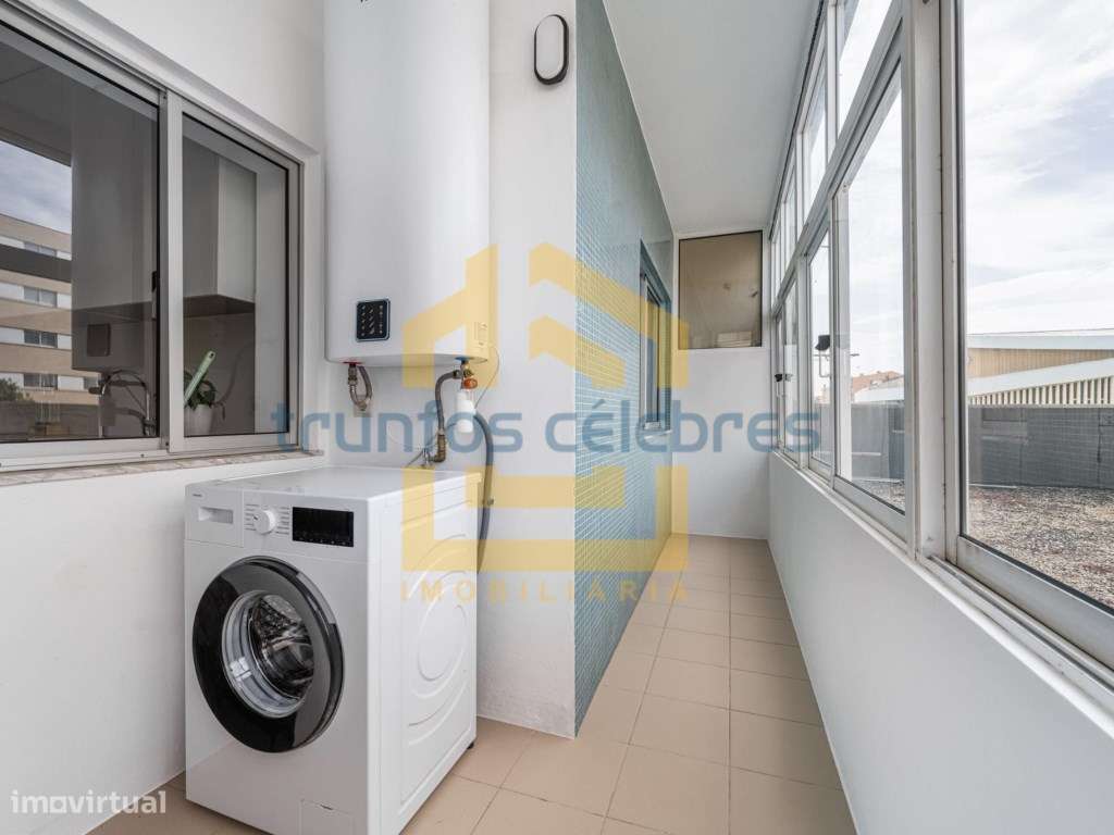 T2 Renovado com Vista Mar | em 2ª linha de mar, Caxinas - Vila do C...-14