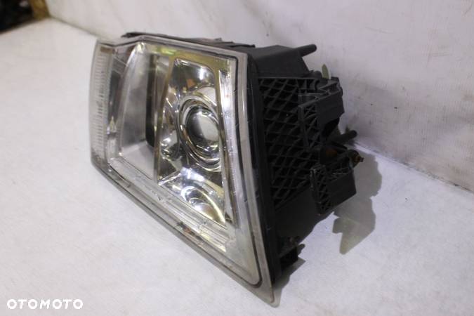 LAMPA LEWA PRZEDNIA VOLVO FH13 - 7