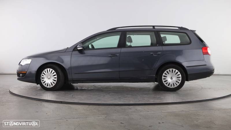 VW Passat Variant 2.0 TDI DPF Sportline - 4