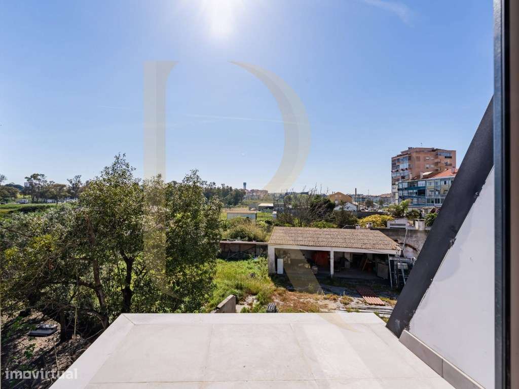 Moradia T4 nova com logradouro nas Paivas - Amora - Seixal-40