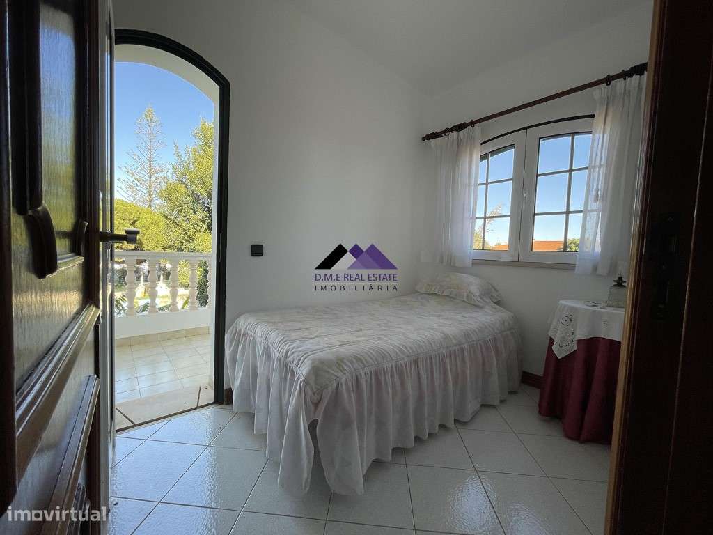 Moradia T3 c/ Piscina e Garagem-34