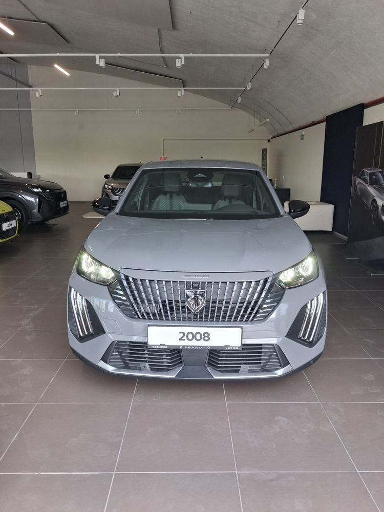 Peugeot 2008 II [2019 - Prezent] 1.2L e-DCS6 MHEV Allure 2026