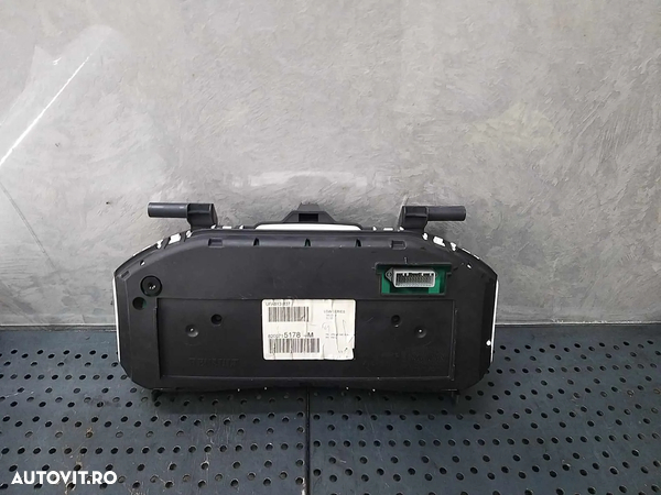 Ceasuri bord benzina renault clio 3 8200715178m - 4