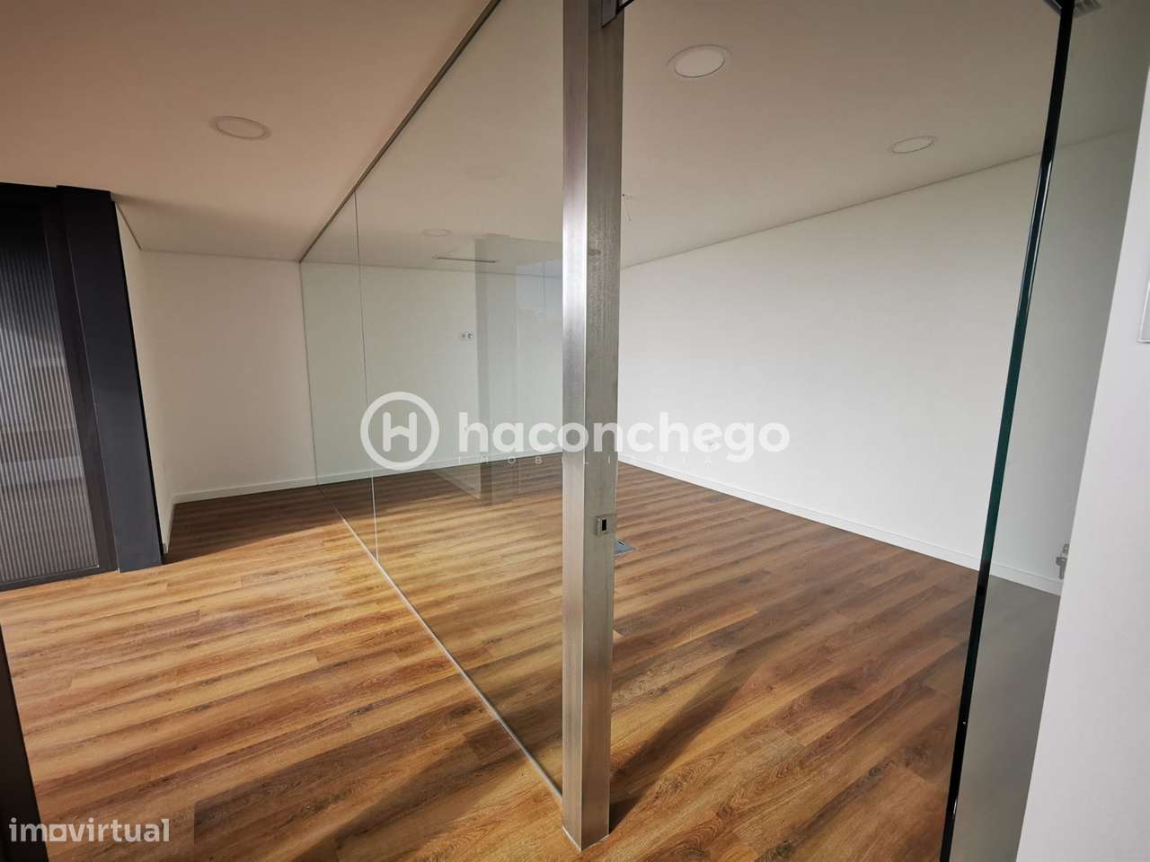 Pavilhão industrial com 483 m2 em Lijó, Barcelos-20