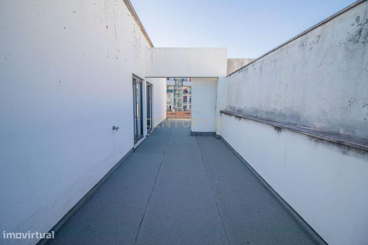 Apartamento T3 com Garagem Dupla na Quinta da Borloteira, Figueira da-28