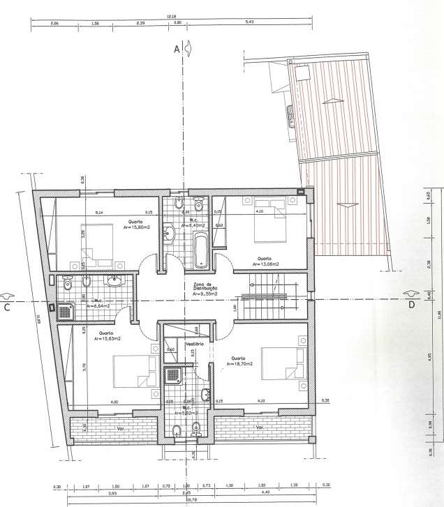 Moradia Isolada com 5 quartos| 2 Suite | Garagem e Sótão | 5m Metro-47