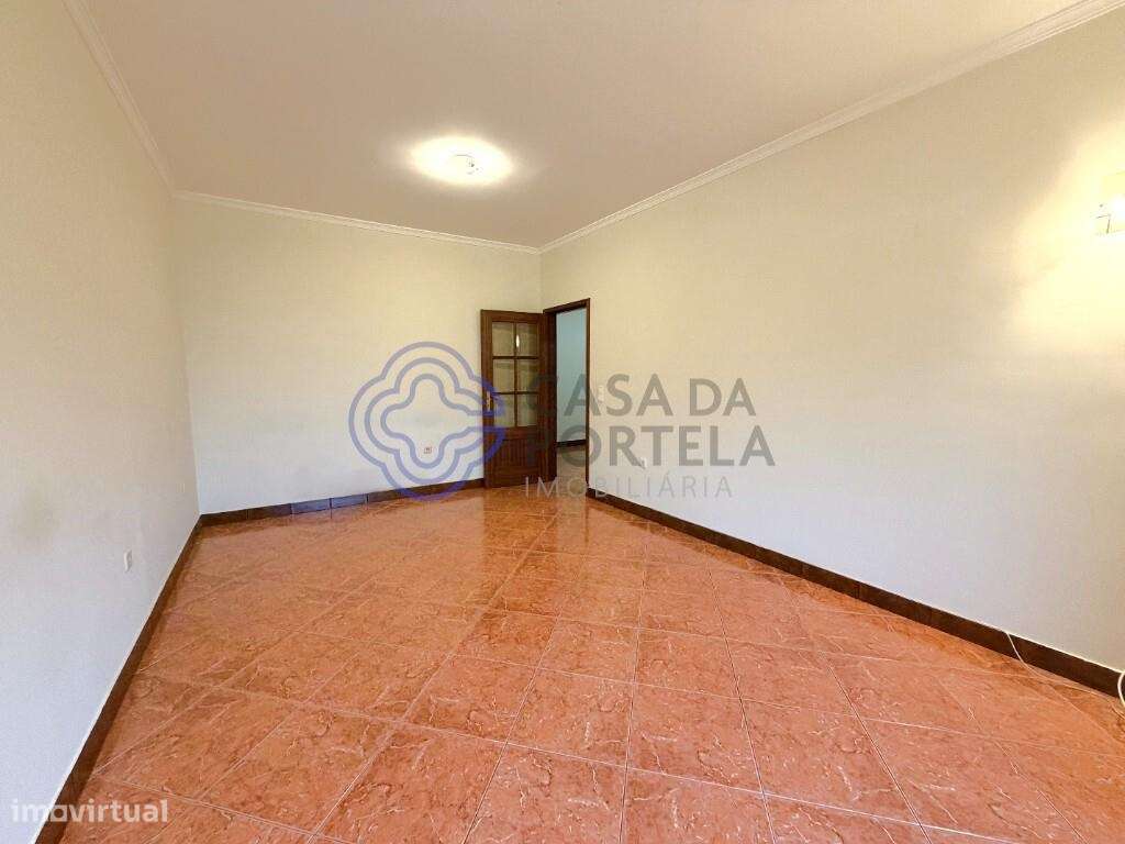 Apartamento T2 situado na zona de Gandra - Grande imagem: 5/13