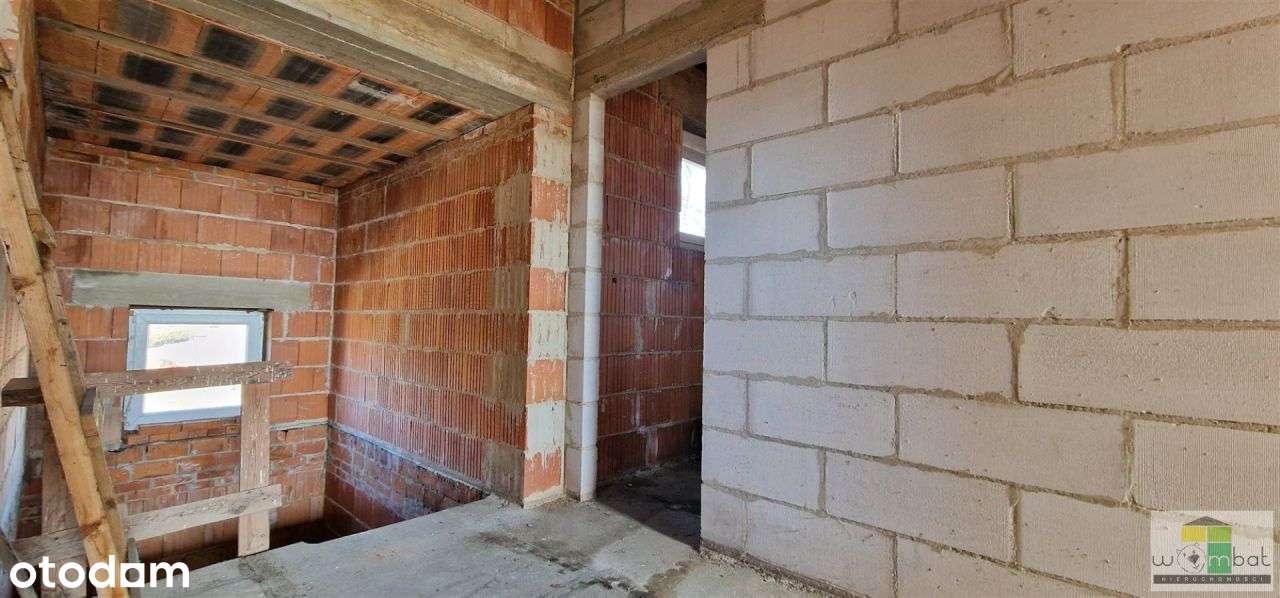 Dom z dużą działką w stanie surowym zamkniętym-19