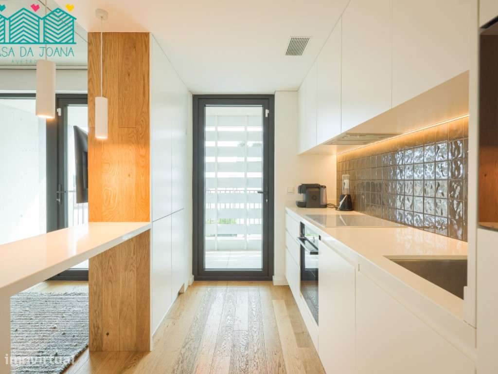 Apartamento T2 com Garagem na Praia da Barra - Grande imagem: 5/30