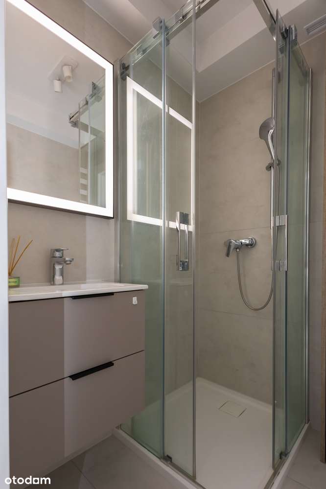 Dwa pokoje plus osobna kuchnia. Mieszkanie po generalnym remoncie.-4