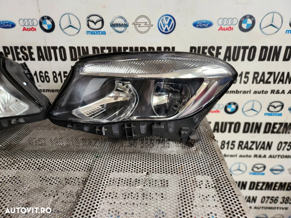 Faruri Far Stanga Dreapta Mercedes GLA X156 W156 Halogen Cod A1569061400 A1569061300 Originale - Dezmembrari Arad - 5