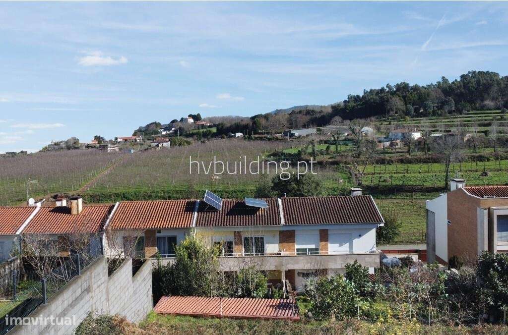 Lote para construção com 280m2 localizado em Tibães - Grande imagem: 3/11