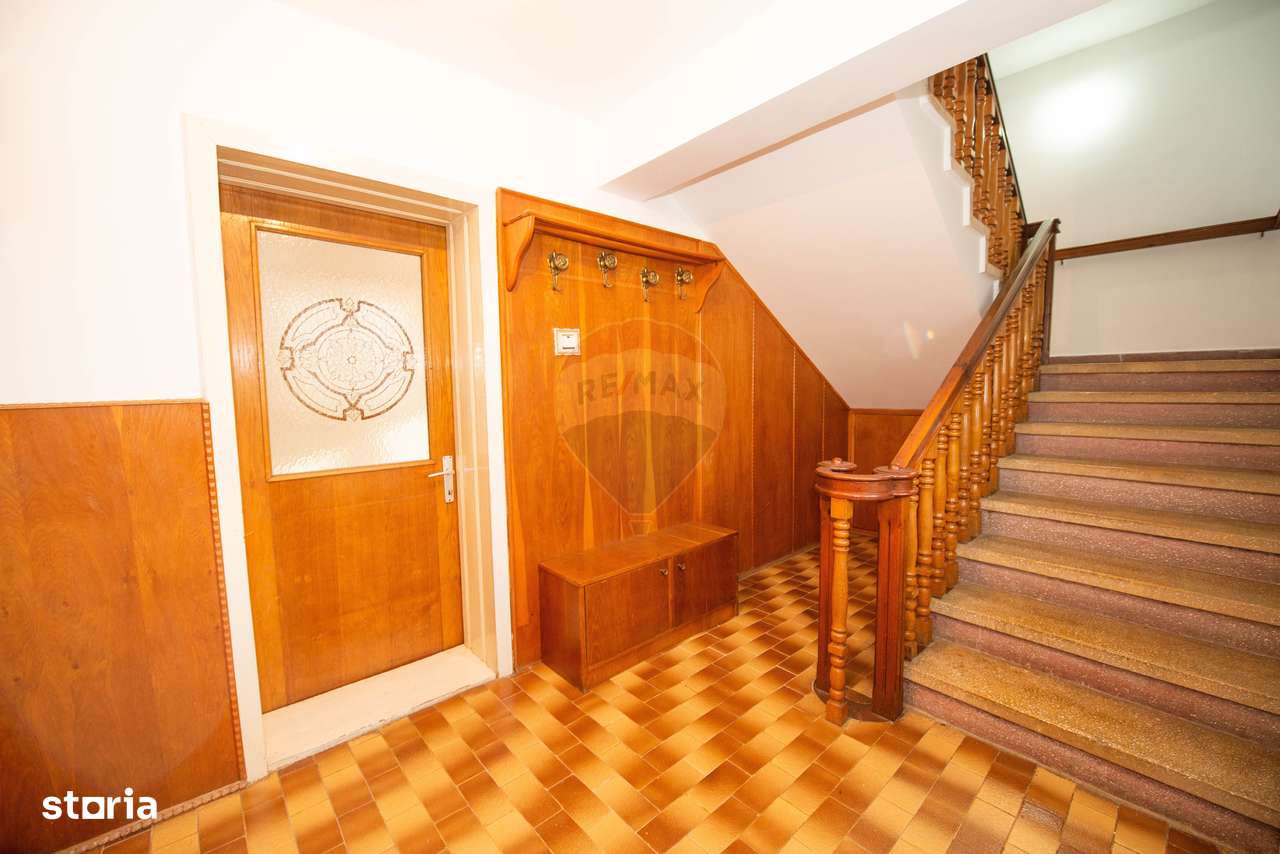 Casa Vila cu 7 camere de vanzare 250 mpu, 200 mp teren,  Buzau-7